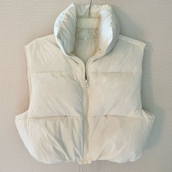 Ivory Boxy Puffer Vest, Medium, Polyester Fill, Zip Front, Drawstring, P… - Picture 3 of 11